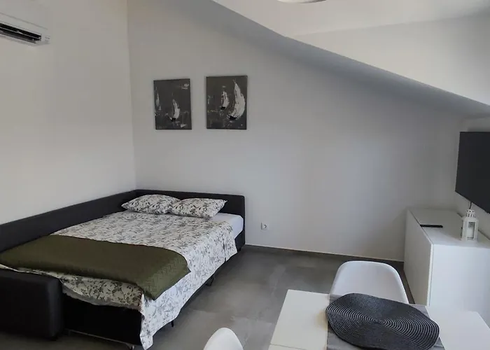 Desanti 4 Apartament Valun