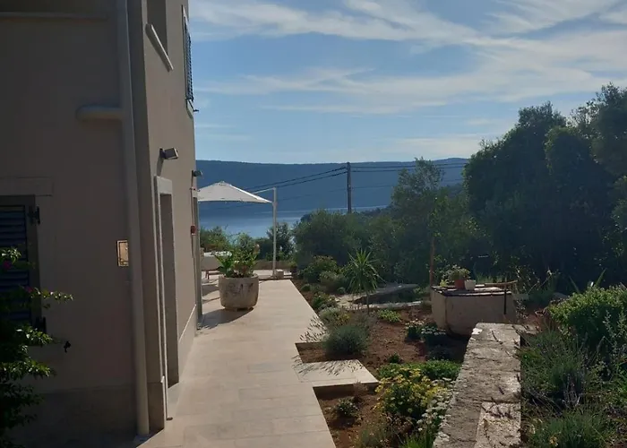 Διαμέρισμα Desanti 4 *